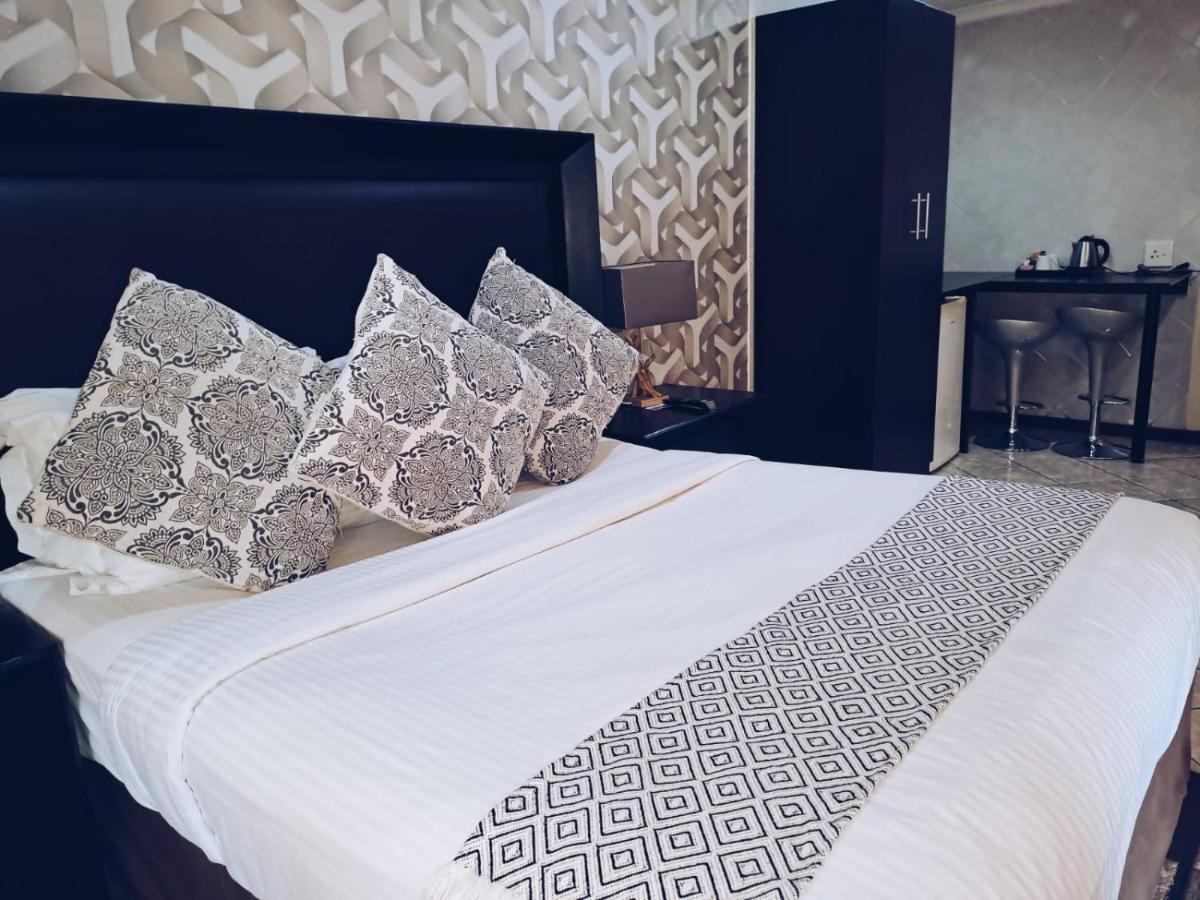 Ecotel Premier Lodge & Conference Centre Benoni Dış mekan fotoğraf