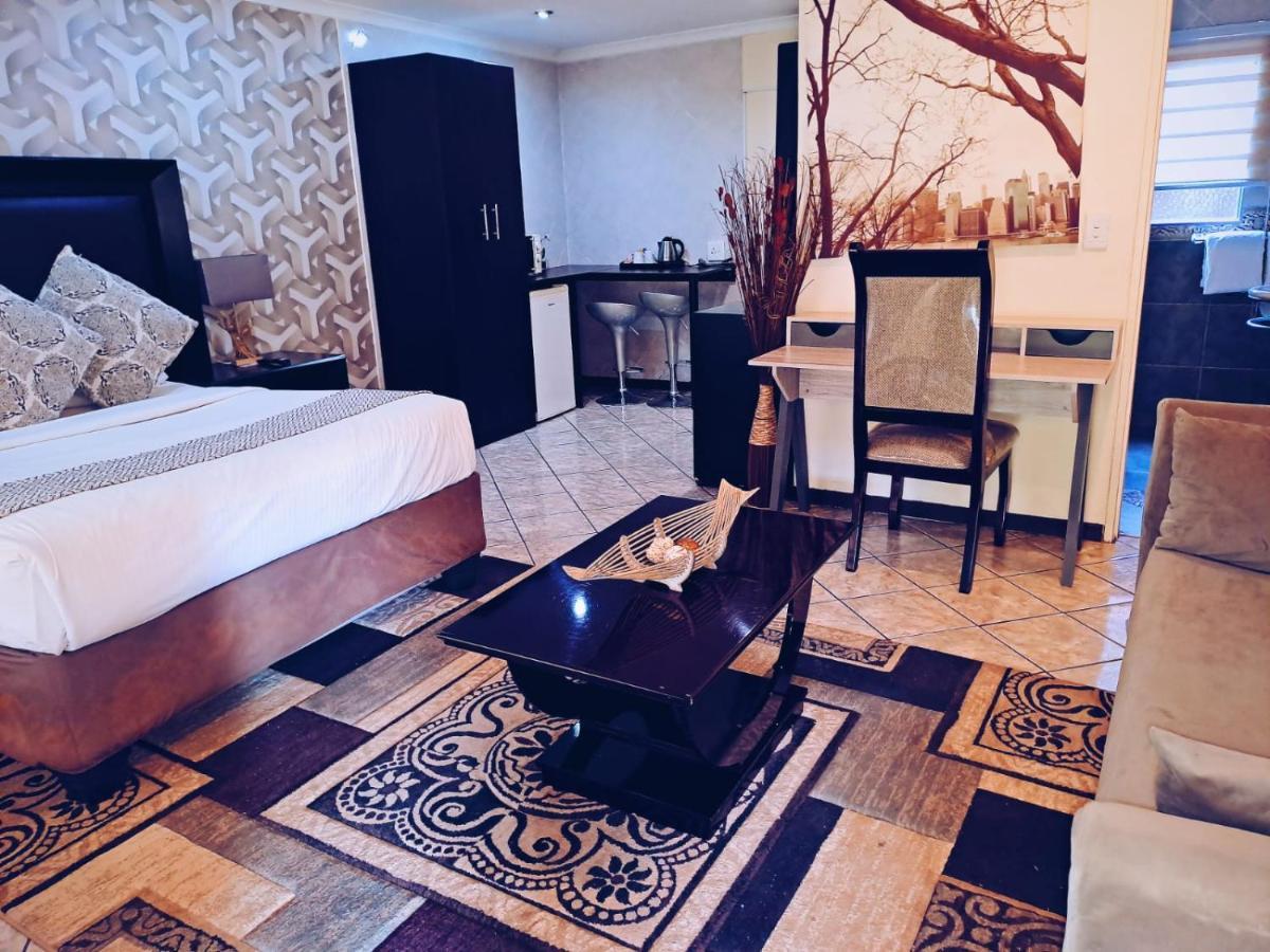Ecotel Premier Lodge & Conference Centre Benoni Dış mekan fotoğraf